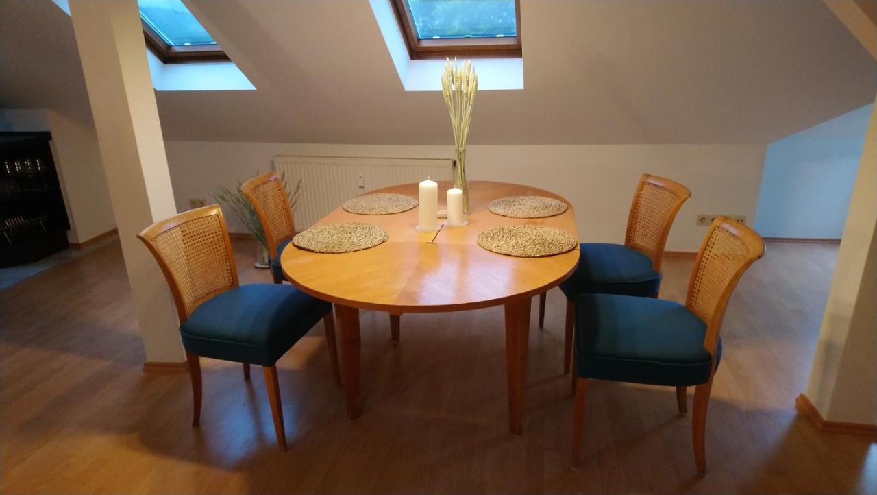 Apartamento Wohlfühlen / Parkplatz / bis 4 Personen / Küche Dresde Exterior foto