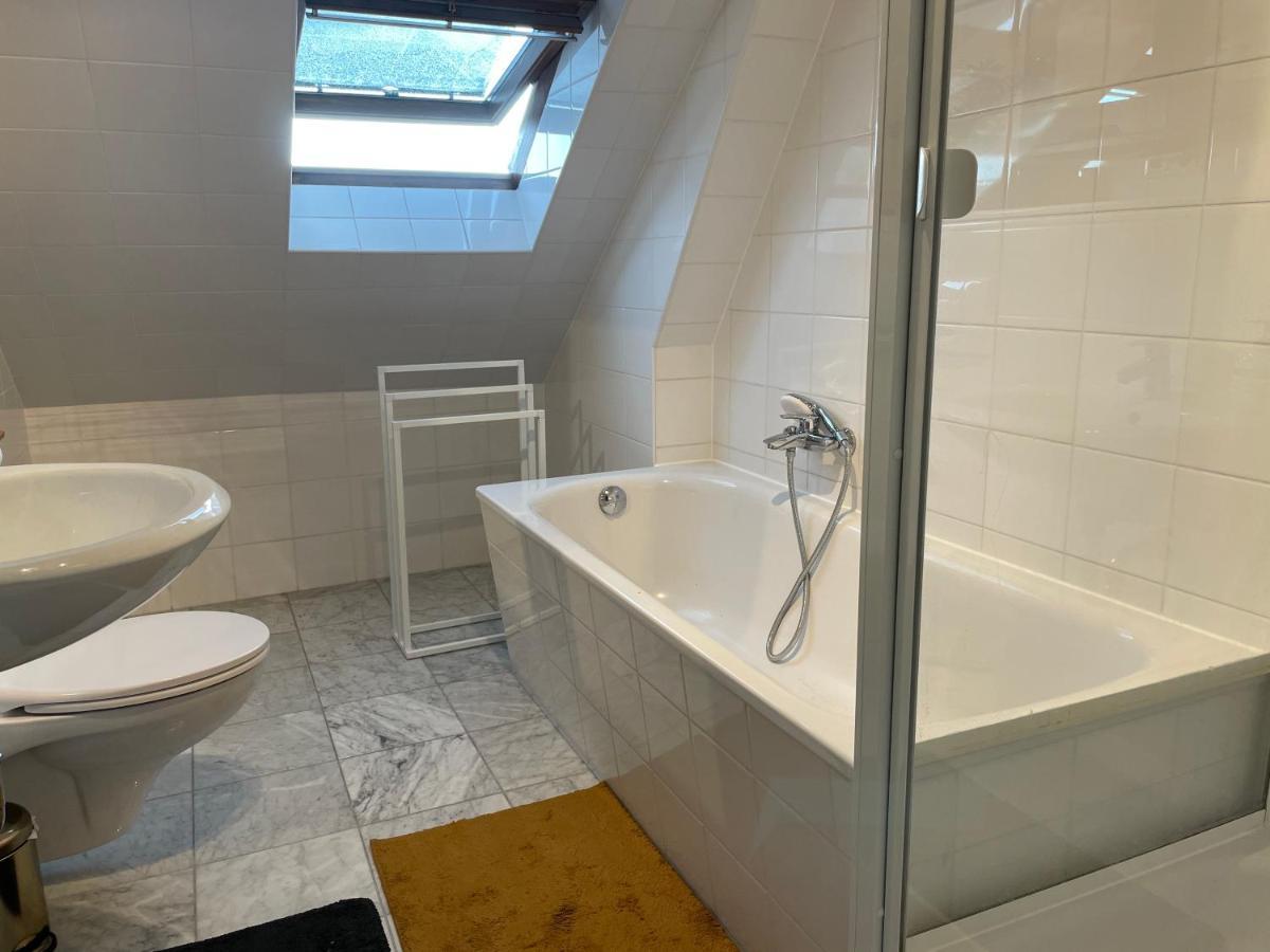 Apartamento Wohlfühlen / Parkplatz / bis 4 Personen / Küche Dresde Exterior foto